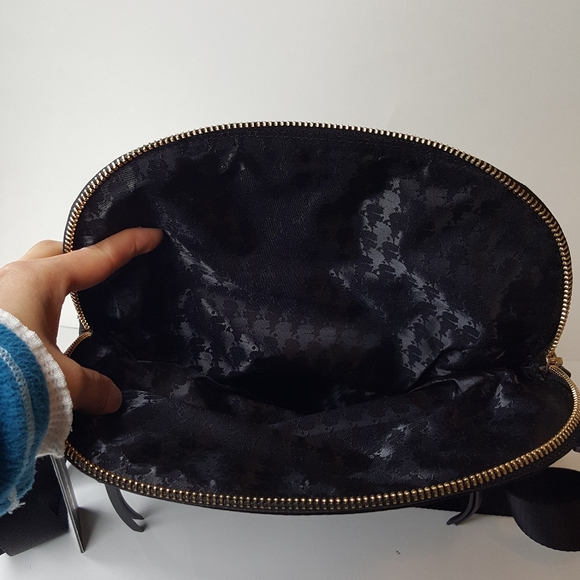 COPY - KARL LAGERFELD Paris cross body bag. - Picture 7 of 8